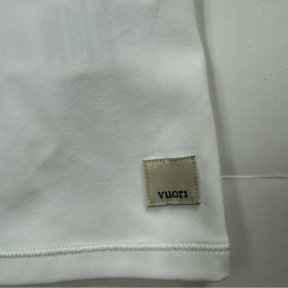 Vuori Halo Performance Crop Tank White Racerback Athletic Top XS - Picture 4 of 5